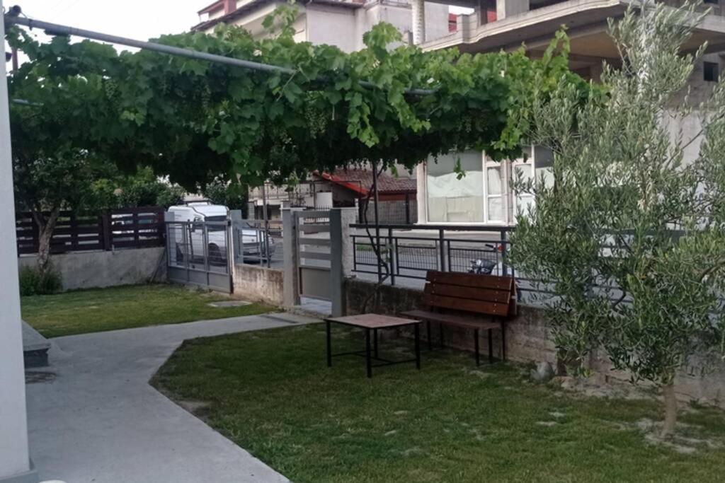 Το Άλλο Σπίτι... Villa Aridaía Dış mekan fotoğraf